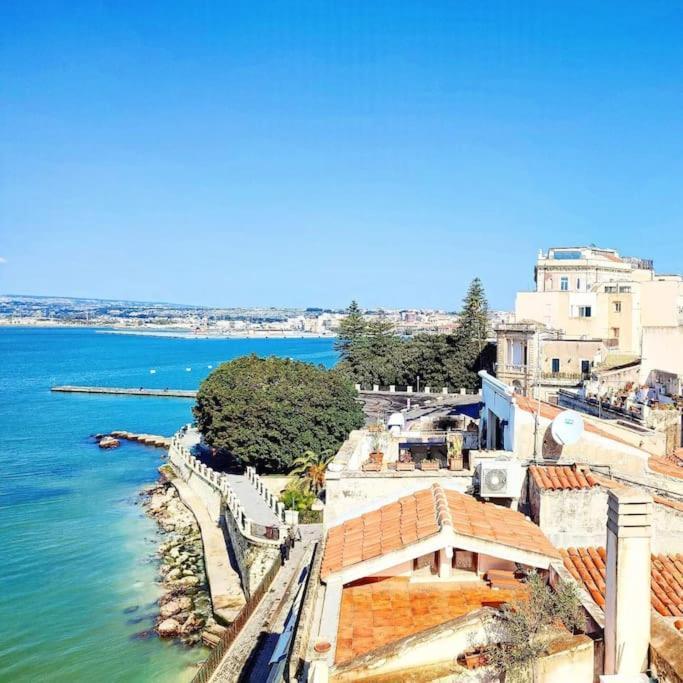 Terrazza Sul Mare Attico "Alfeo E Aretusa" 锡拉库扎 外观 照片